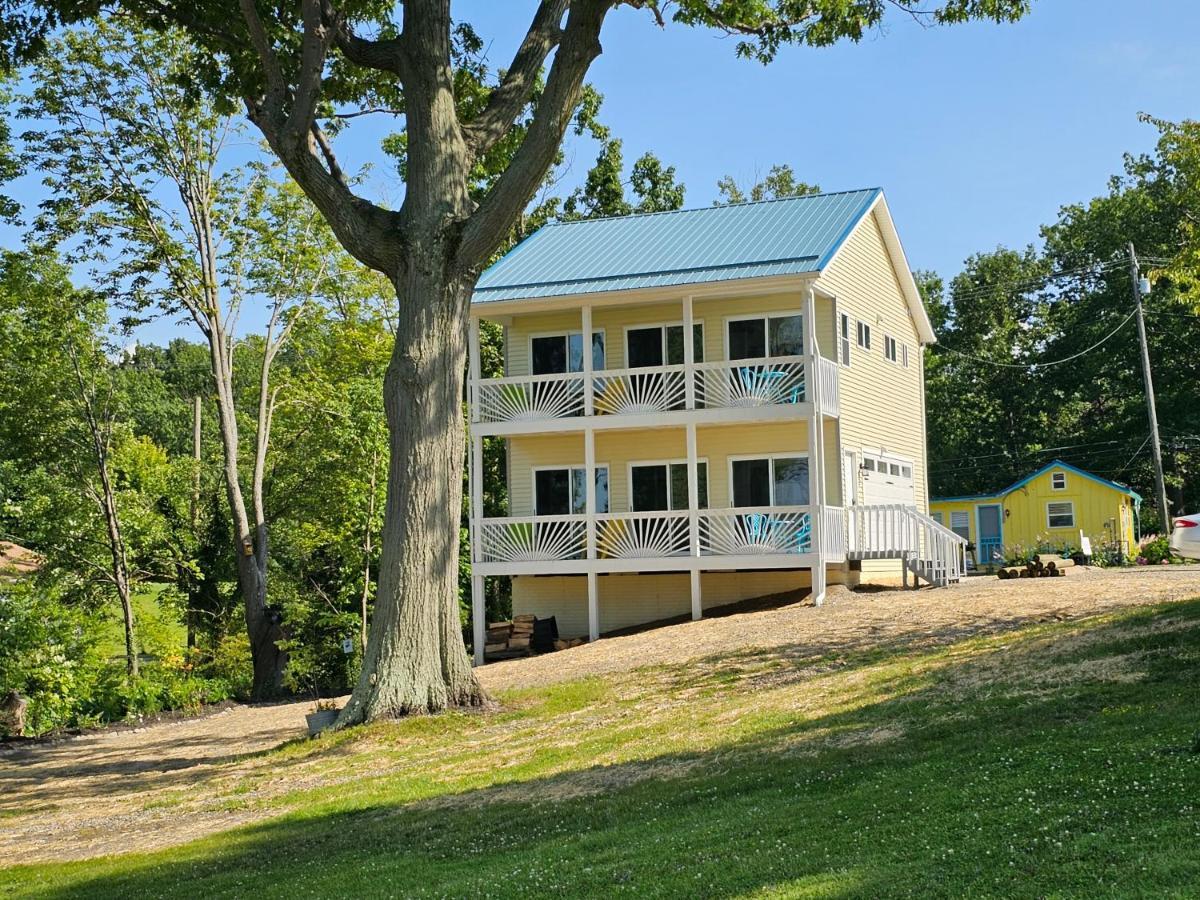 Tree-Top Lake-Front Cottage Madison Exterior foto